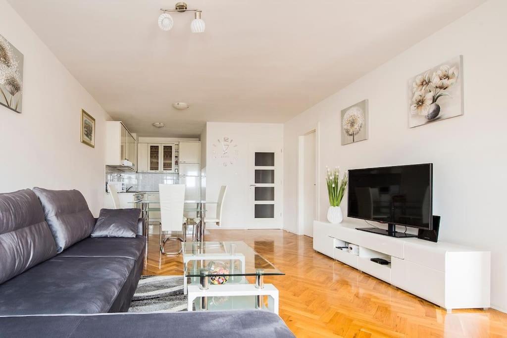 Apartment Jully Podstrana Exteriör bild
