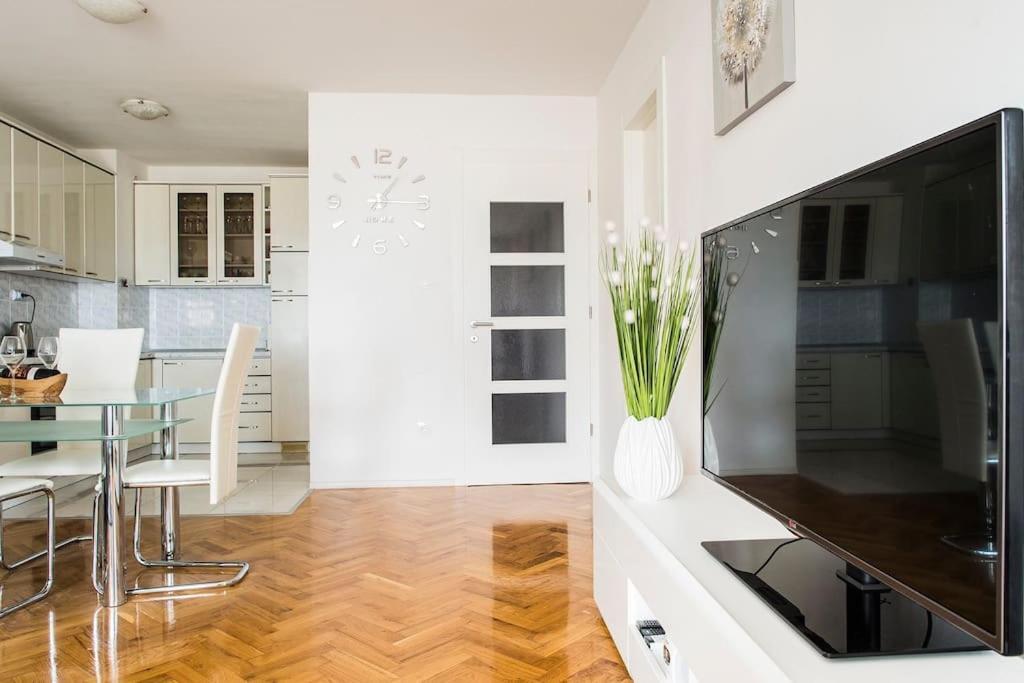 Apartment Jully Podstrana Exteriör bild