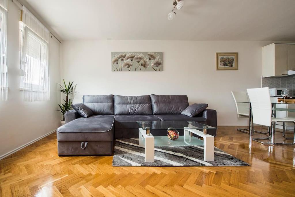 Apartment Jully Podstrana Exteriör bild